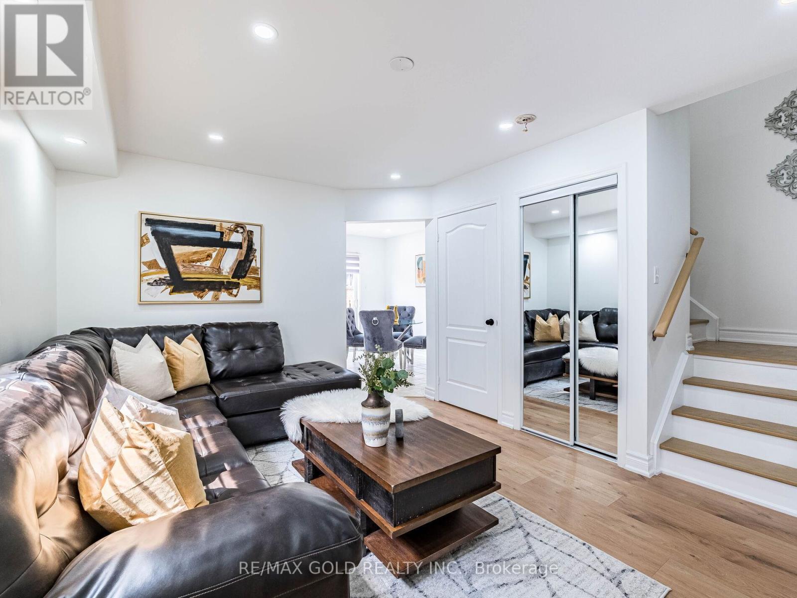 151 Albright Road, Brampton, Ontario L6X 0J1 - Photo 7 - W12201276