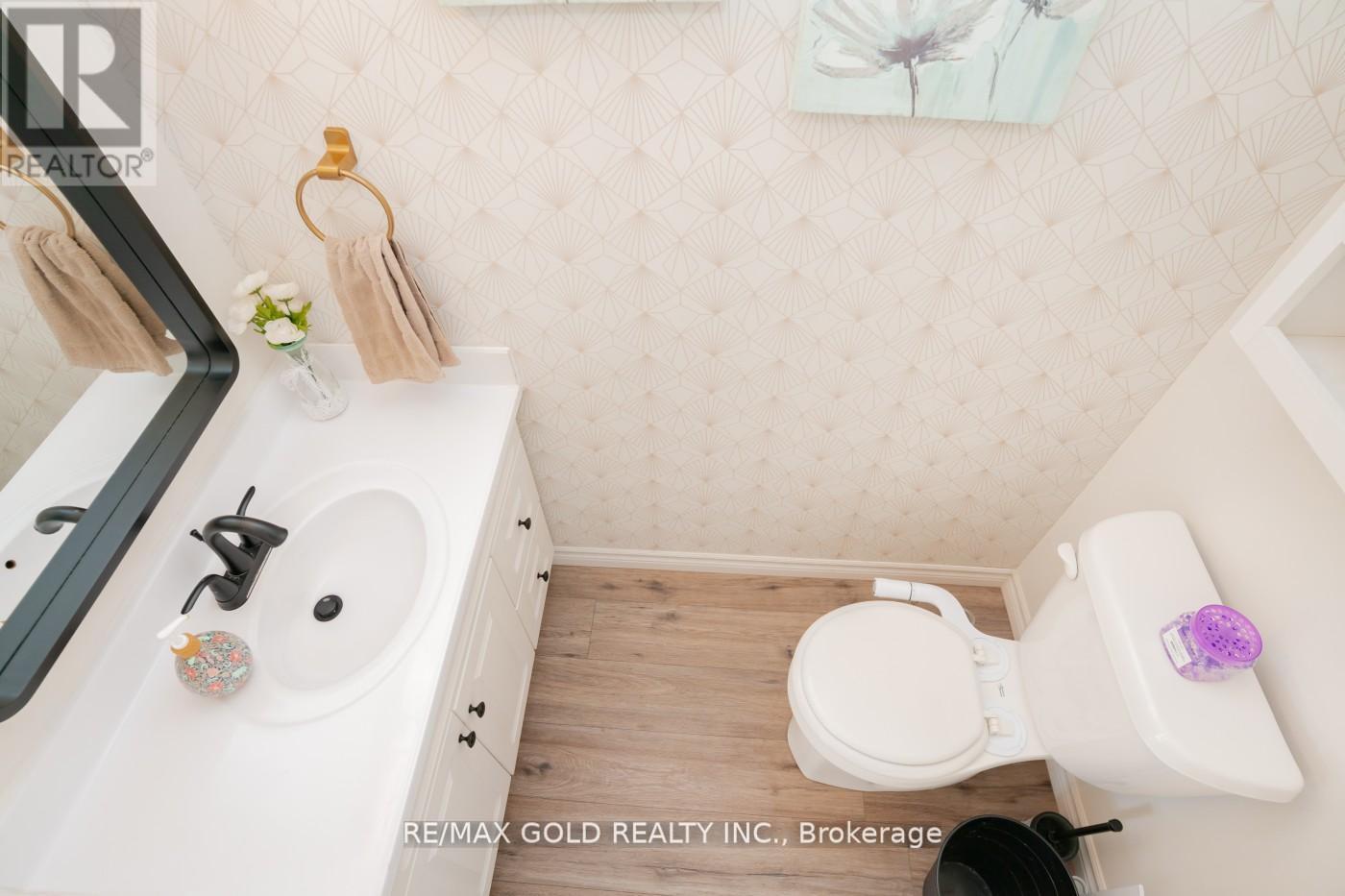 3 Crawley Drive, Brampton, Ontario  L6T 2R6 - Photo 19 - W12262633