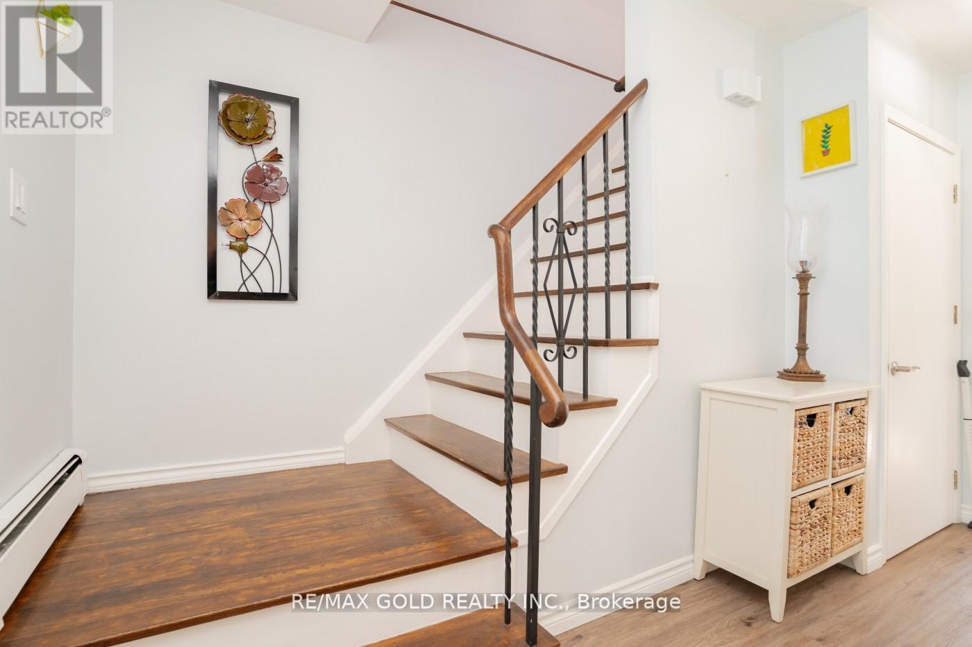 3 Crawley Drive, Brampton, Ontario  L6T 2R6 - Photo 20 - W12262633