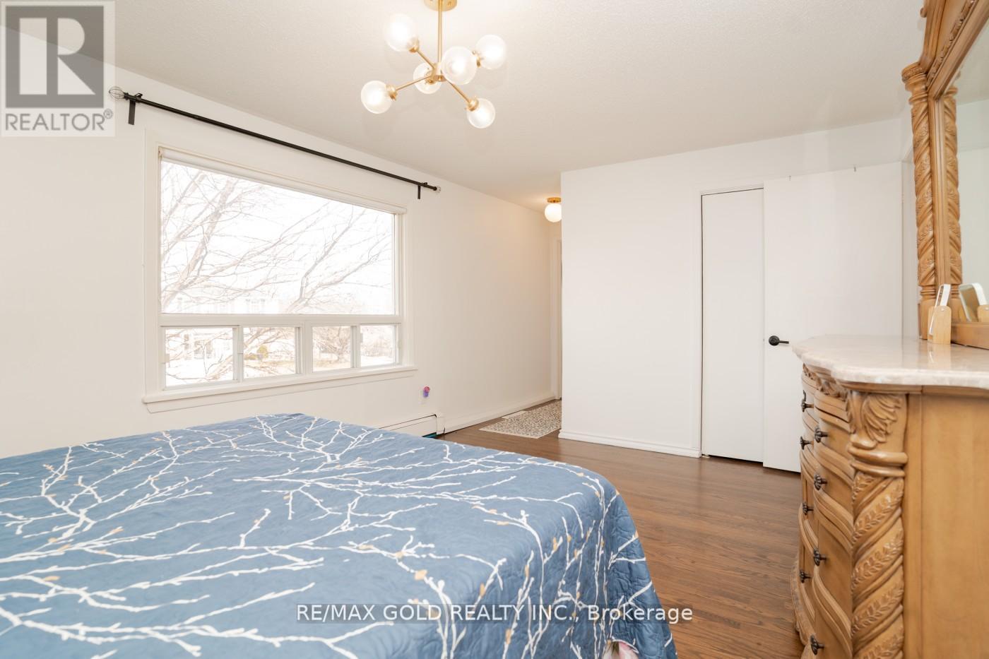 3 Crawley Drive, Brampton, Ontario  L6T 2R6 - Photo 25 - W12262633