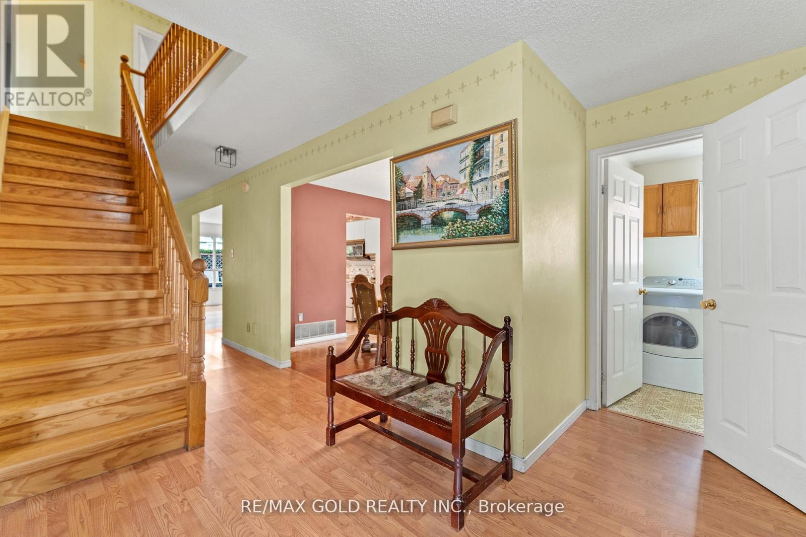 34 Granby Court, Brampton, Ontario L6S 5K1 - Photo 14 - W12286304