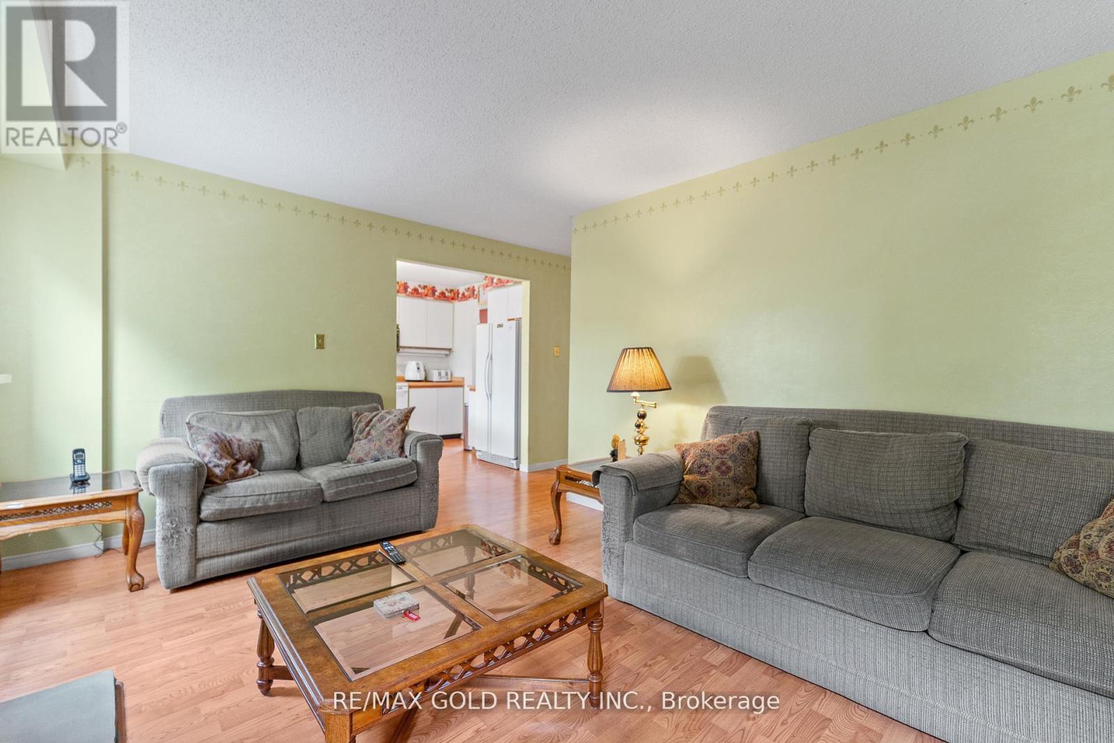 34 Granby Court, Brampton, Ontario L6S 5K1 - Photo 25 - W12286304