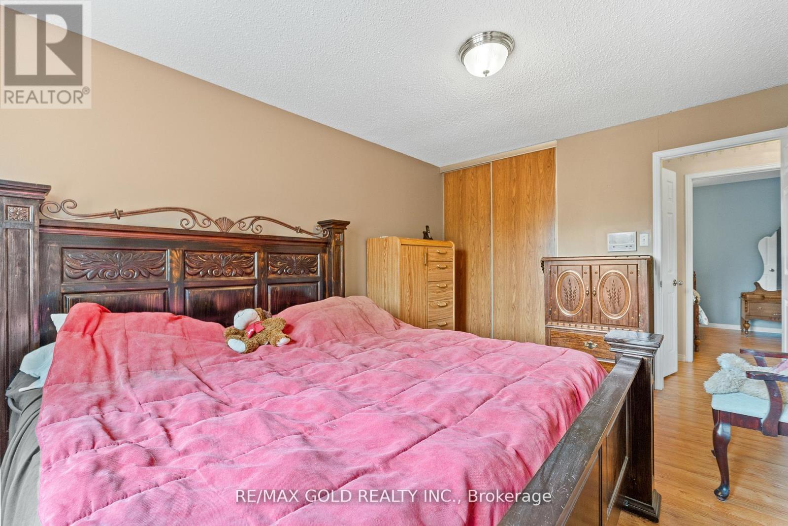 34 Granby Court, Brampton, Ontario L6S 5K1 - Photo 34 - W12286304