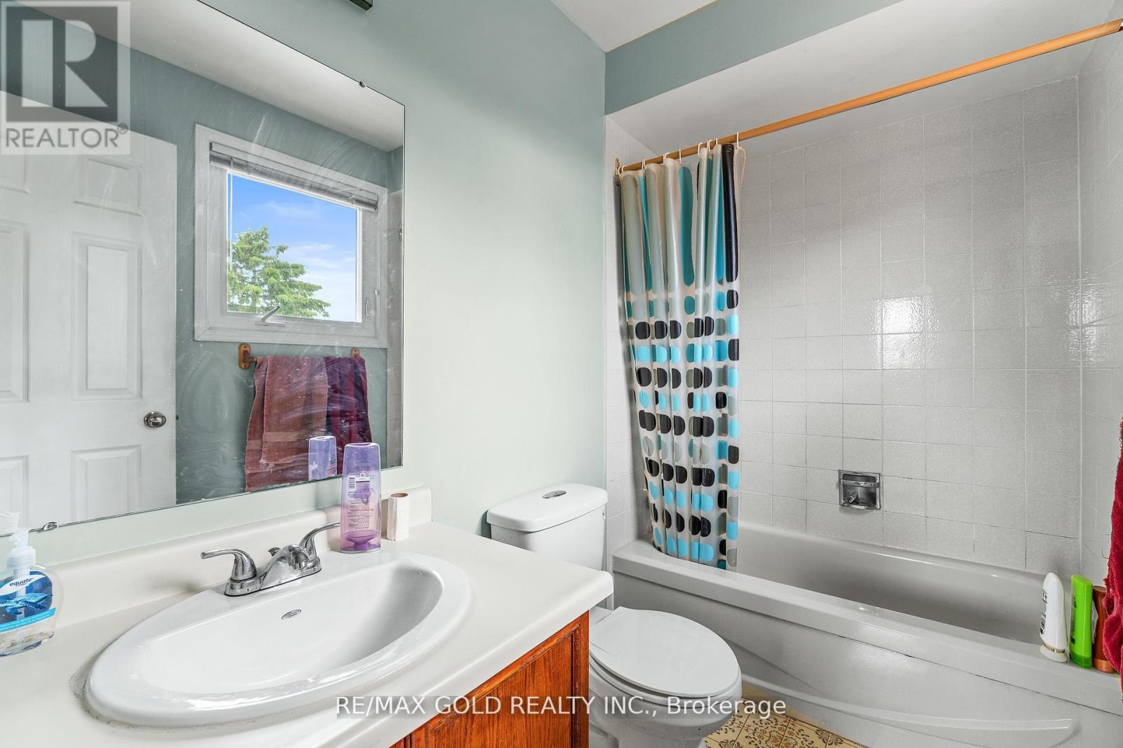 34 Granby Court, Brampton, Ontario L6S 5K1 - Photo 38 - W12286304