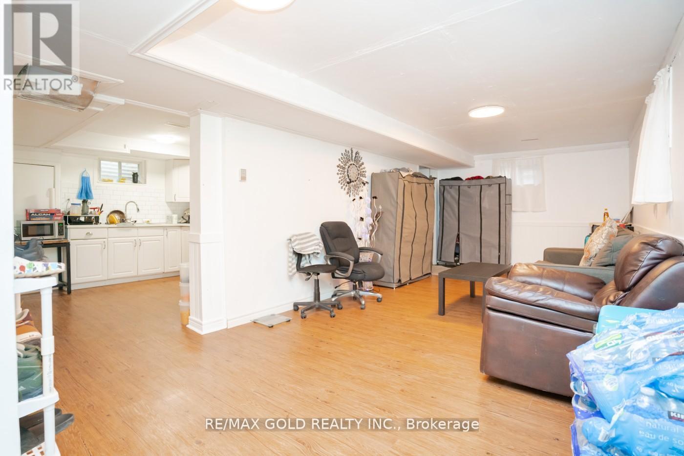 3 Crawley Drive, Brampton, Ontario  L6T 2R6 - Photo 33 - W12262633