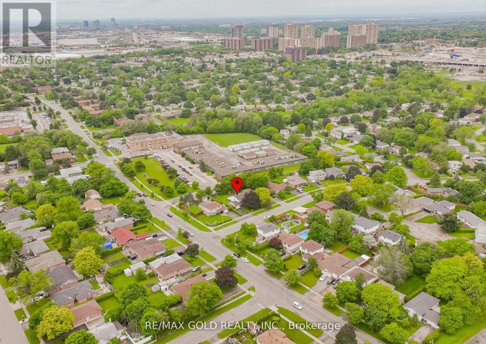 3 Crawley Drive, Brampton, Ontario  L6T 2R6 - Photo 47 - W12262633