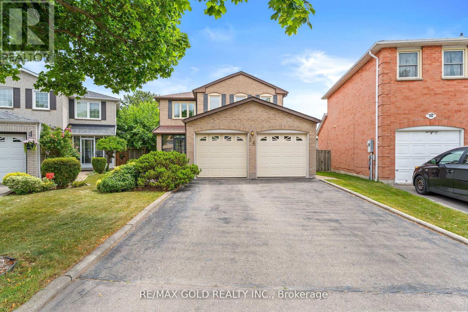 34 GRANBY COURT, Brampton, Ontario