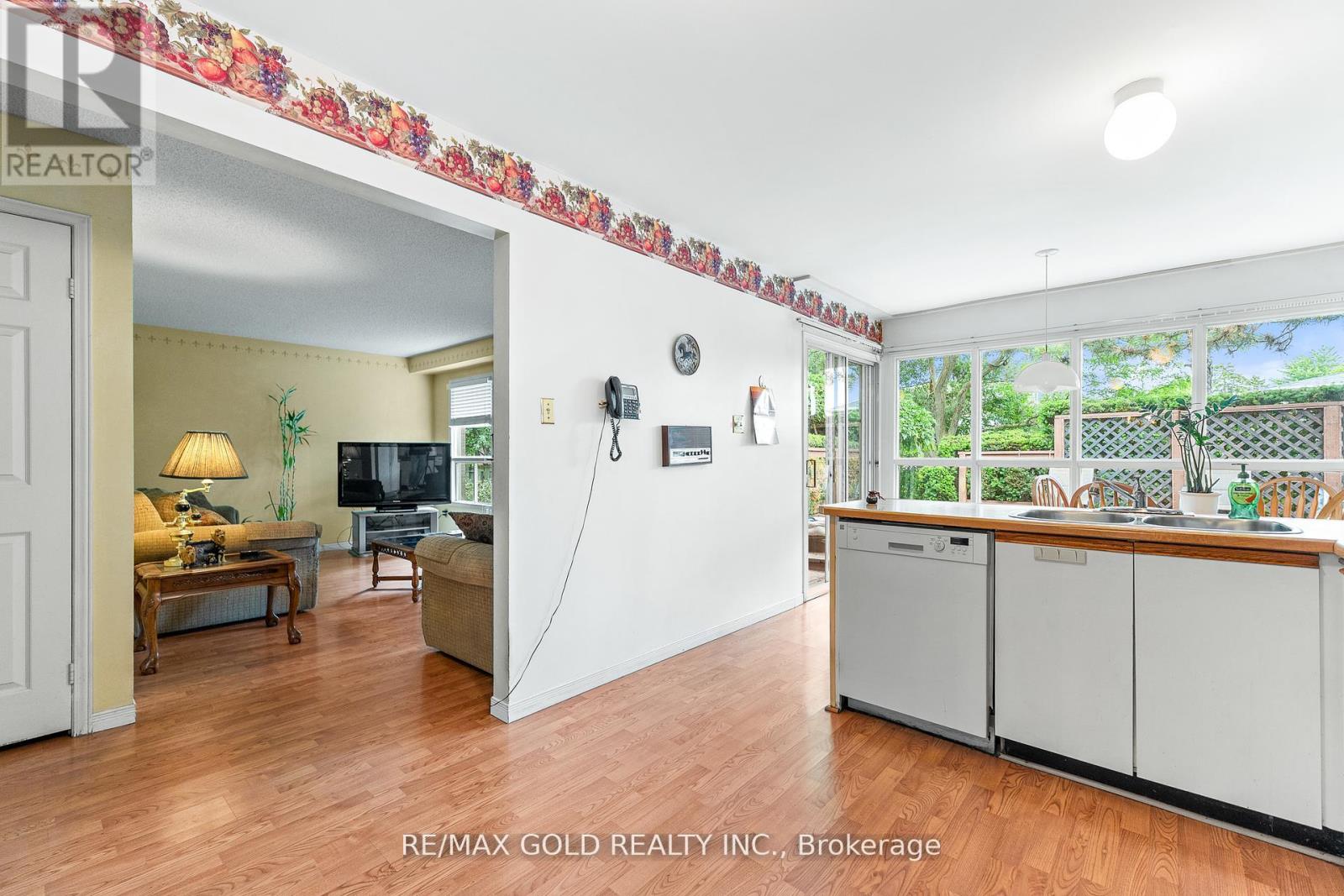 34 Granby Court, Brampton, Ontario L6S 5K1 - Photo 22 - W12286304