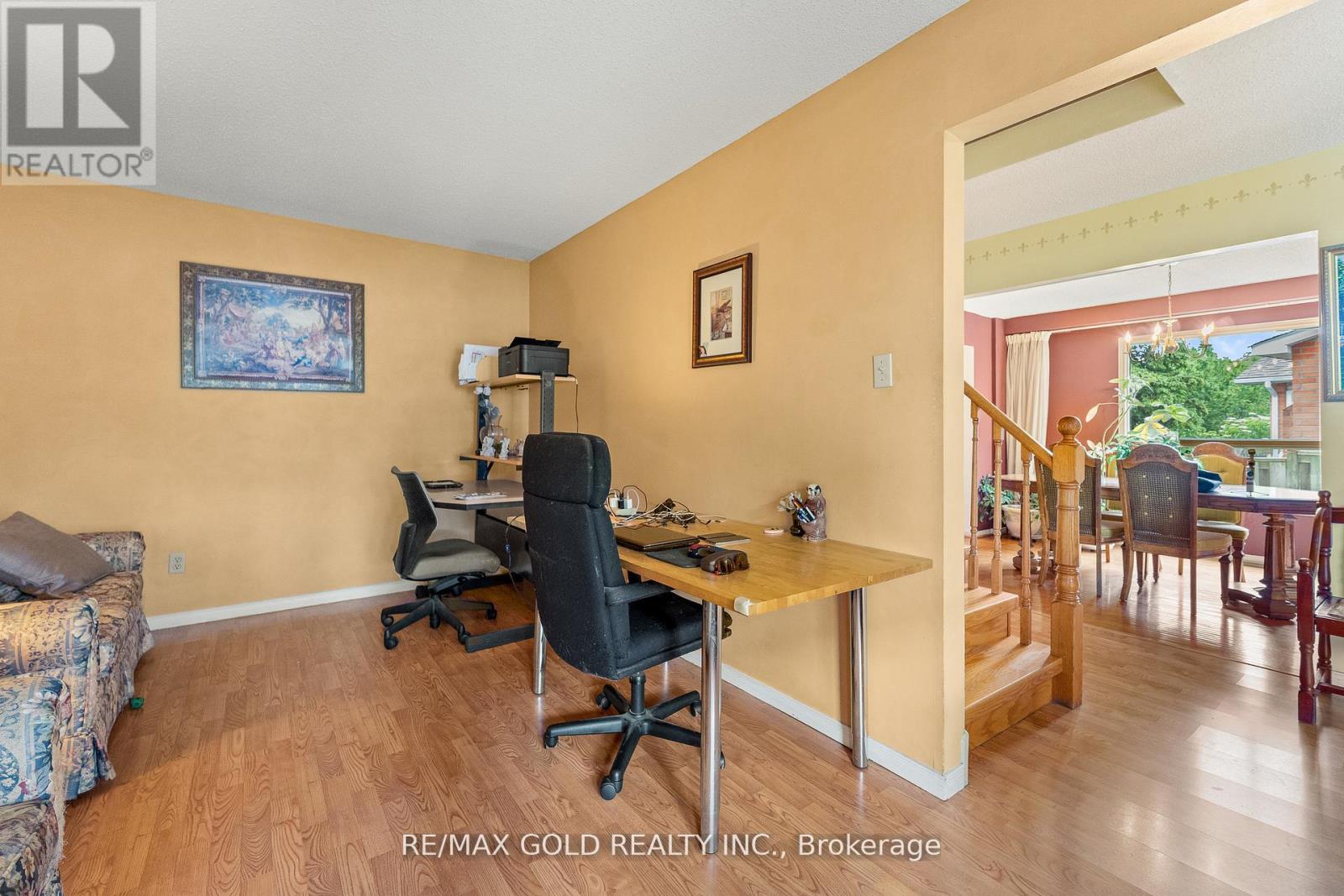 34 Granby Court, Brampton, Ontario L6S 5K1 - Photo 11 - W12286304