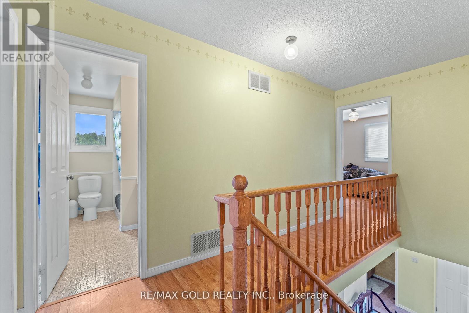 34 Granby Court, Brampton, Ontario L6S 5K1 - Photo 28 - W12286304