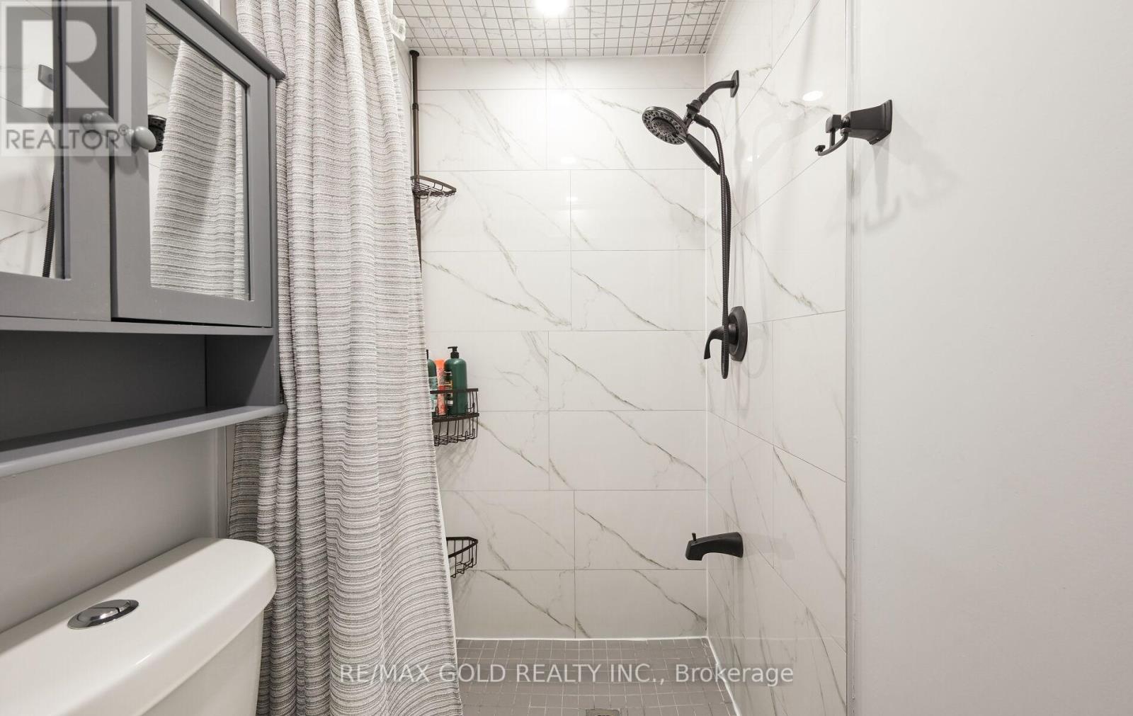 72 Courtleigh Square, Brampton, Ontario  L6Z 1J3 - Photo 28 - W12317549