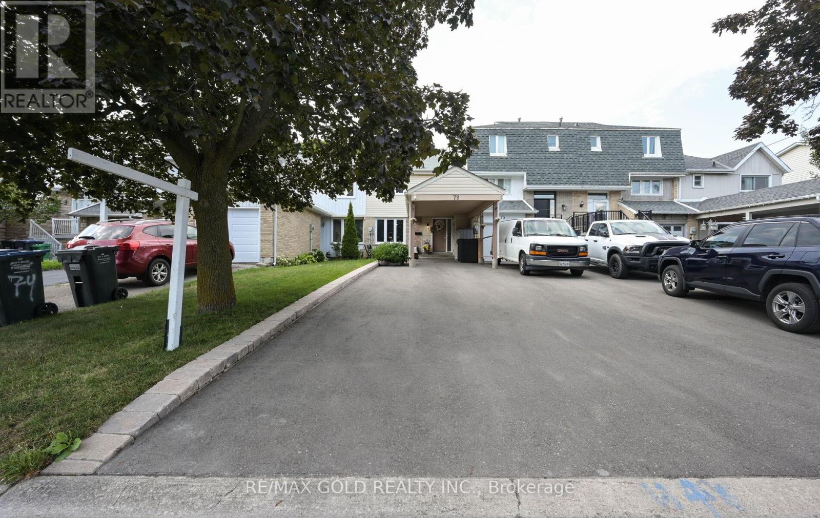 72 COURTLEIGH SQUARE, Brampton, Ontario