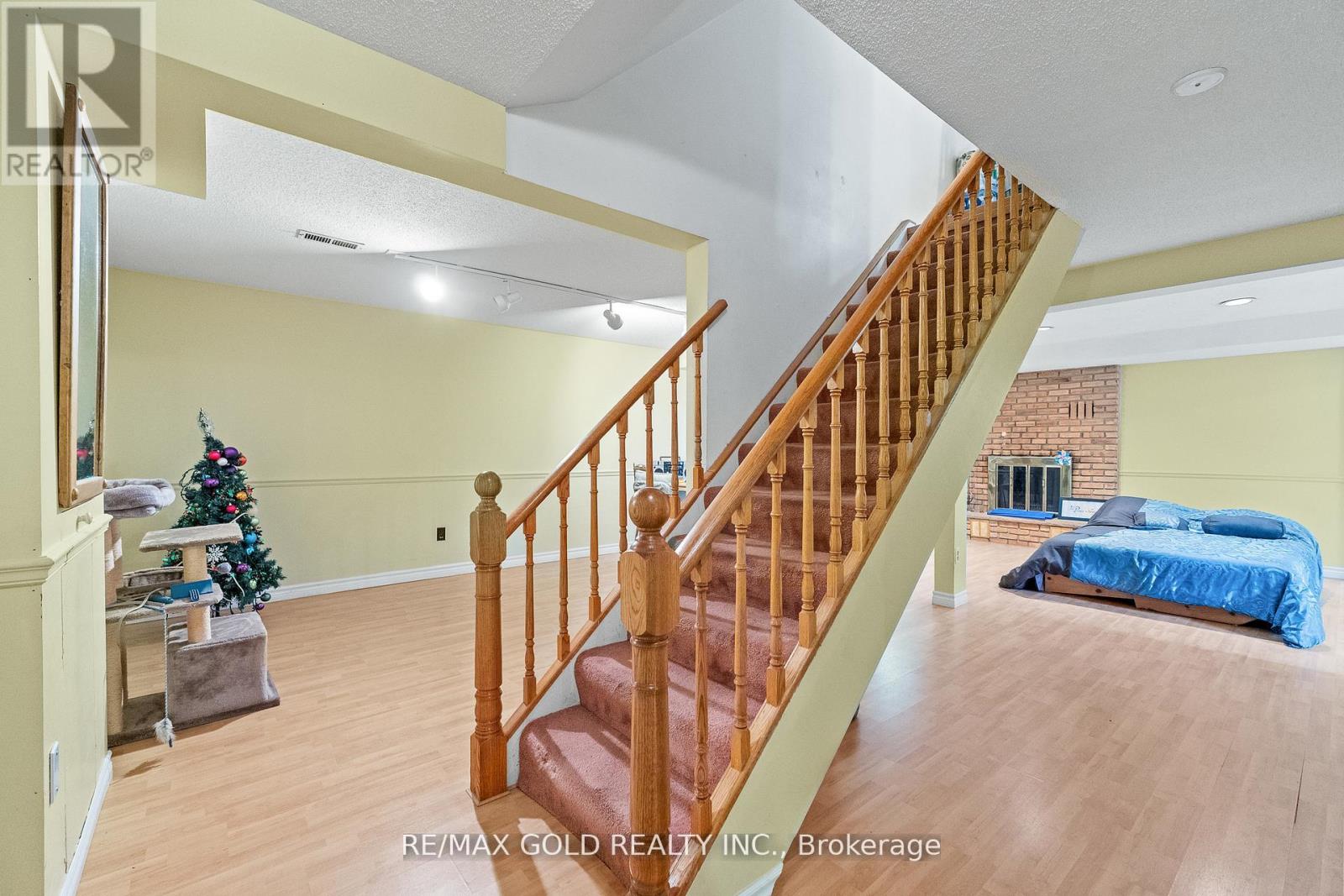 34 Granby Court, Brampton, Ontario L6S 5K1 - Photo 39 - W12286304