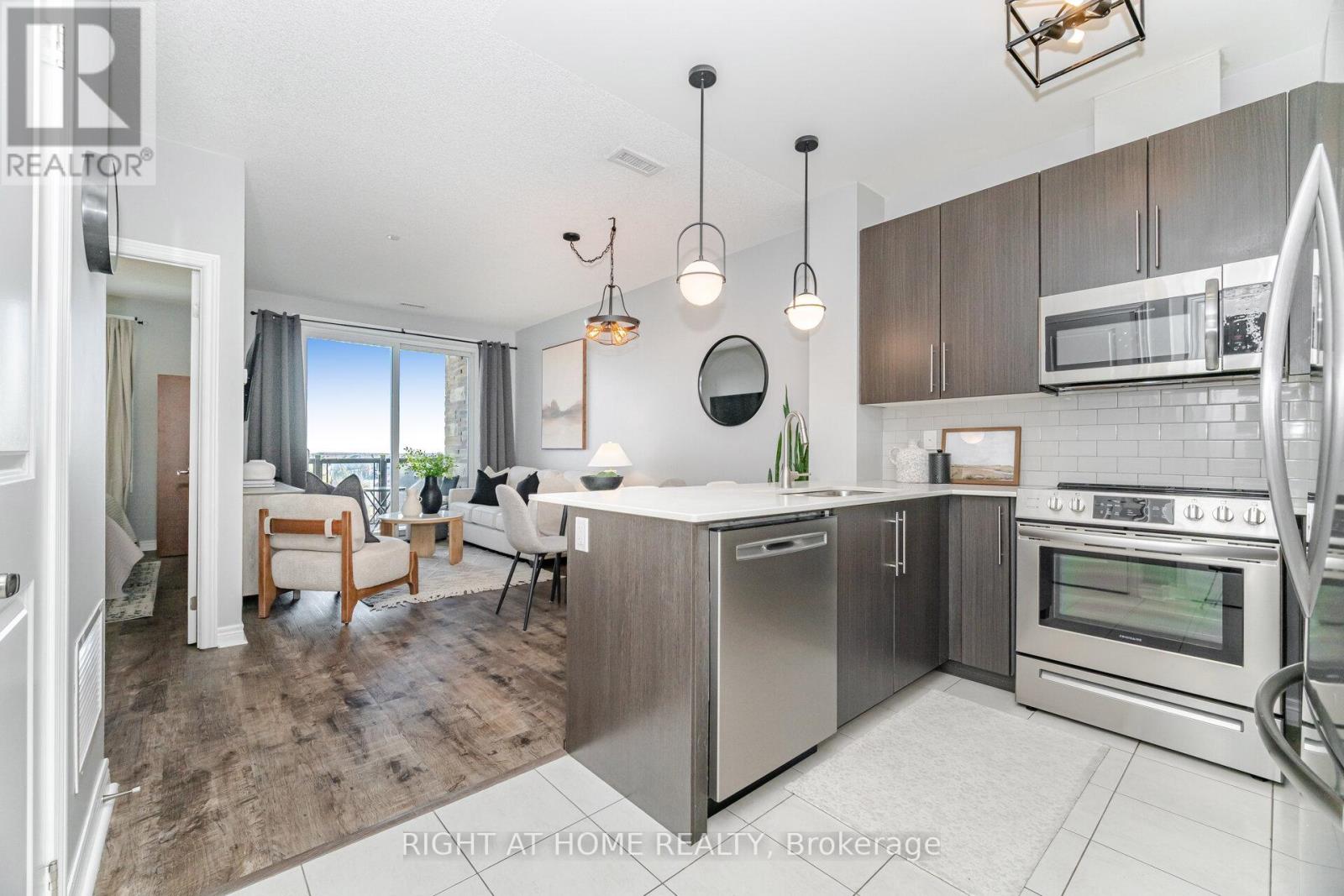 408 - 33 Whitmer Street, Milton, Ontario  L9T 8P9 - Photo 8 - W12585138