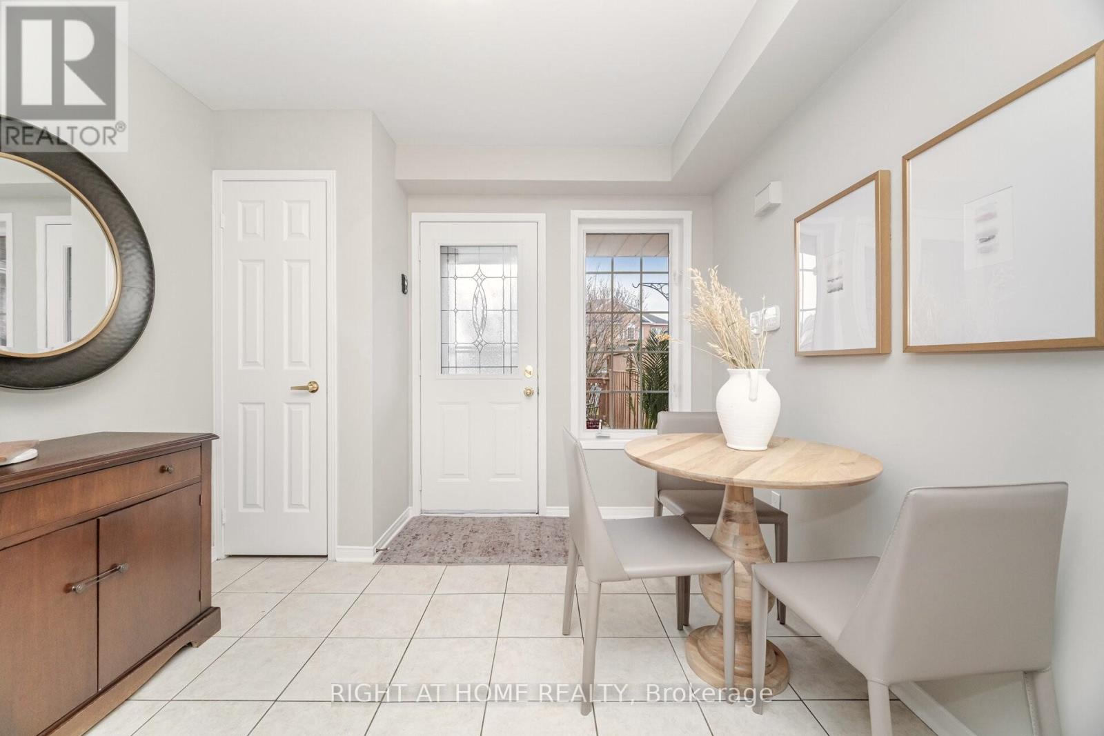 1150 Davis Lane, Milton, Ontario  L9T 5R2 - Photo 14 - W12585152