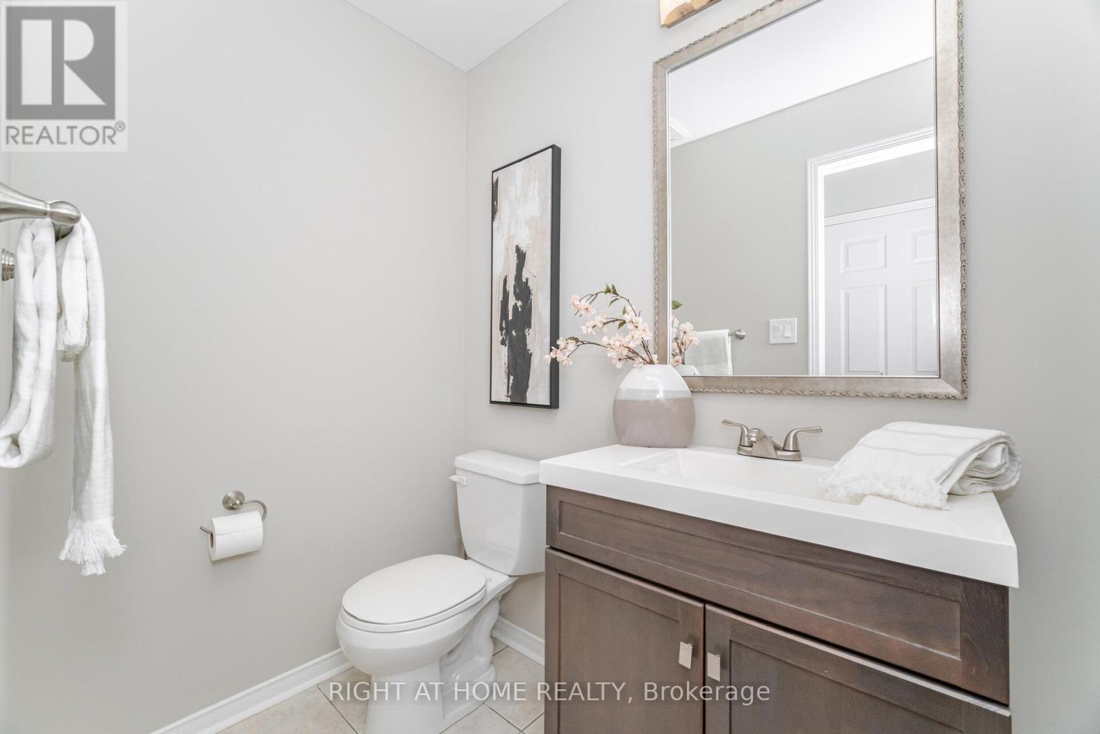 1150 Davis Lane, Milton, Ontario  L9T 5R2 - Photo 17 - W12585152