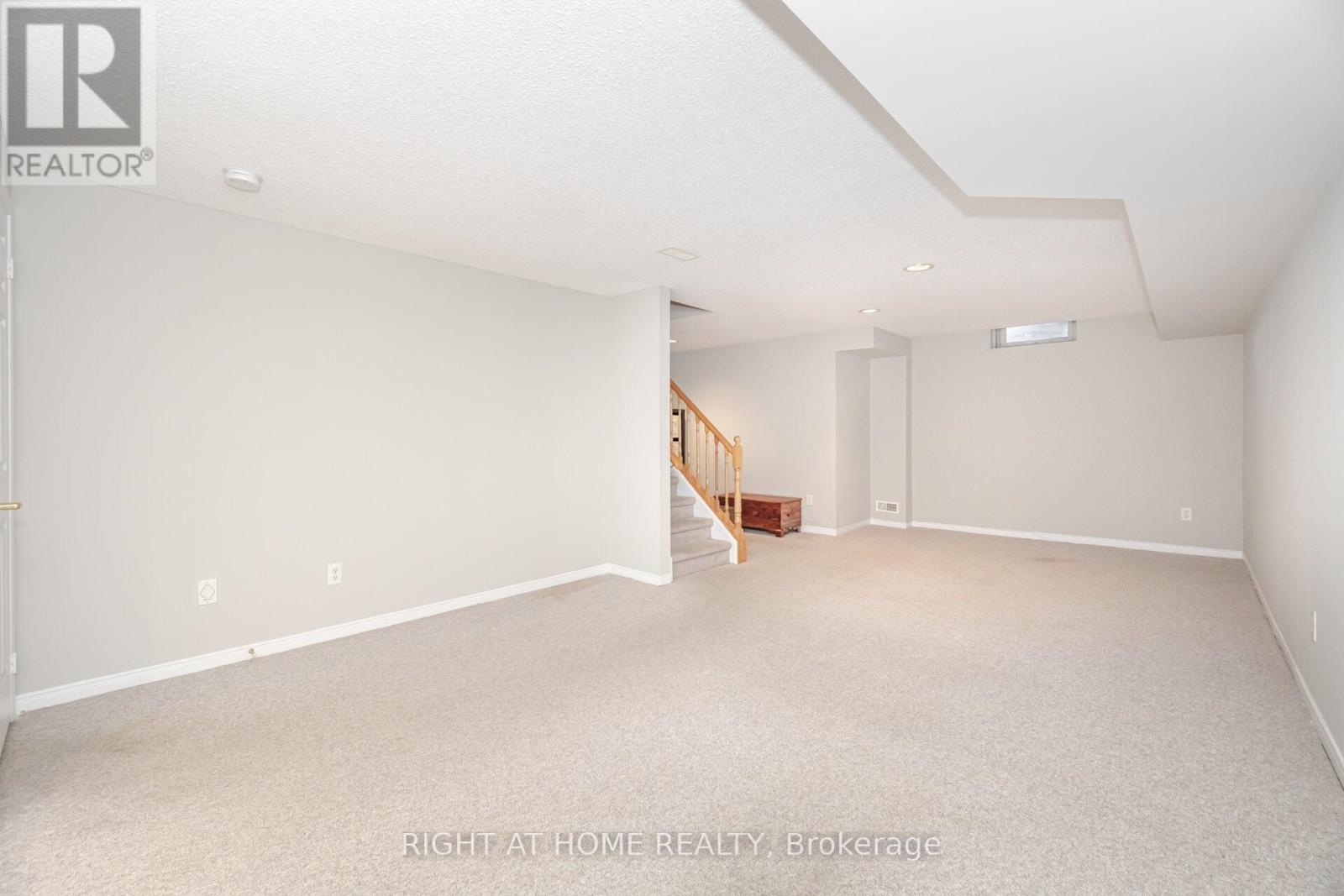 1150 Davis Lane, Milton, Ontario  L9T 5R2 - Photo 32 - W12585152