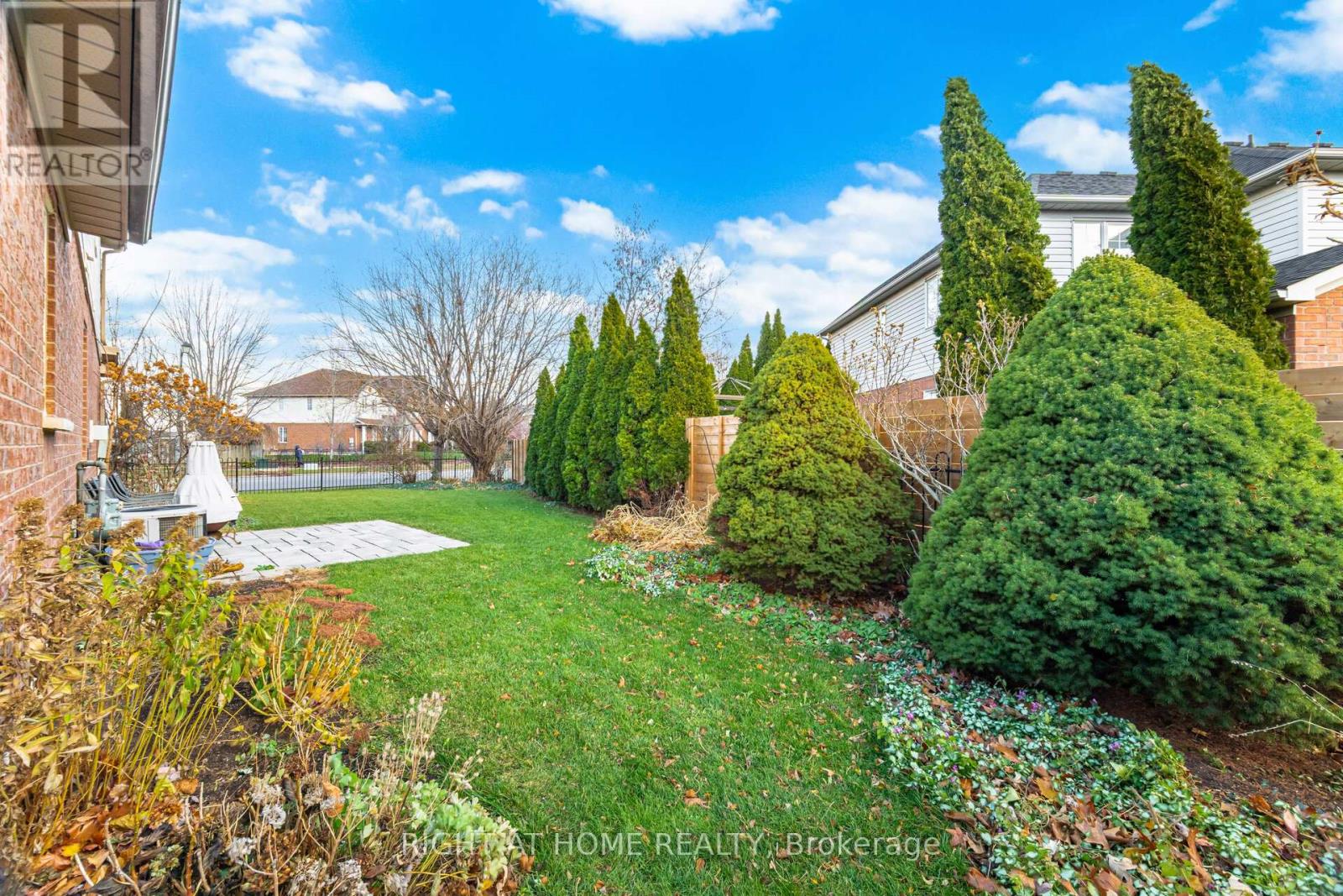 1150 Davis Lane, Milton, Ontario  L9T 5R2 - Photo 37 - W12585152