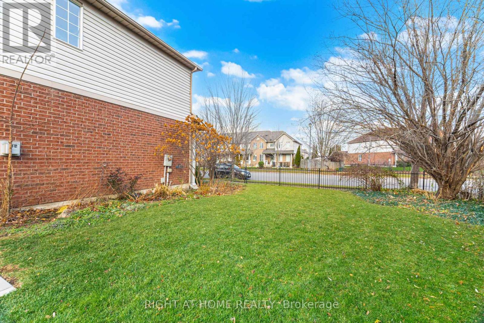 1150 Davis Lane, Milton, Ontario  L9T 5R2 - Photo 39 - W12585152