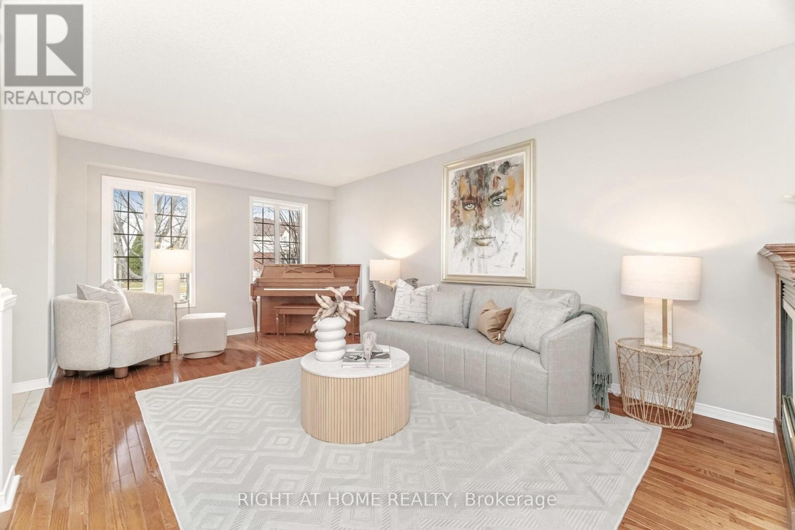 1150 Davis Lane, Milton, Ontario  L9T 5R2 - Photo 6 - W12585152