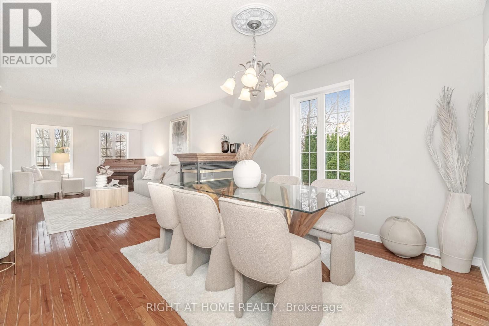 1150 Davis Lane, Milton, Ontario  L9T 5R2 - Photo 9 - W12585152