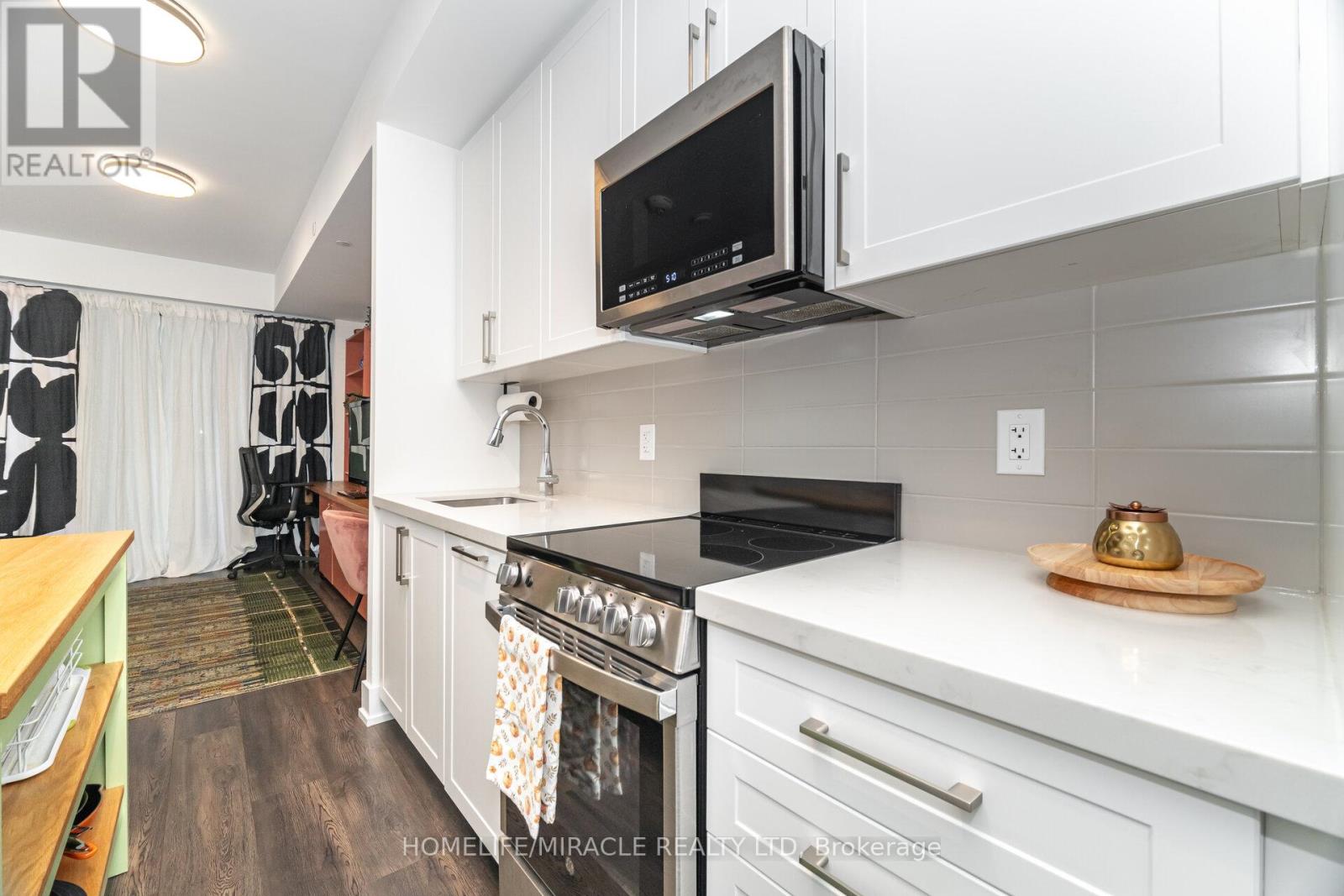 351 - 2450 Old Bronte Road, Oakville, Ontario  L6M 5P6 - Photo 9 - W12585156