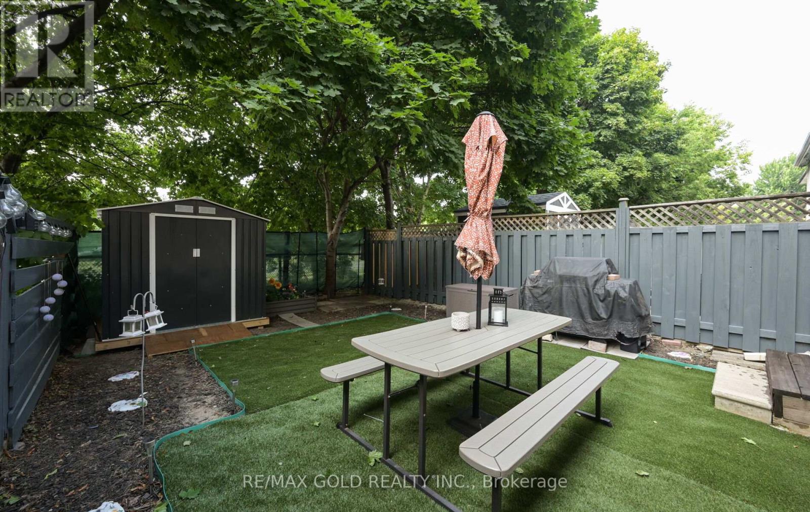 72 Courtleigh Square, Brampton, Ontario  L6Z 1J3 - Photo 31 - W12317549