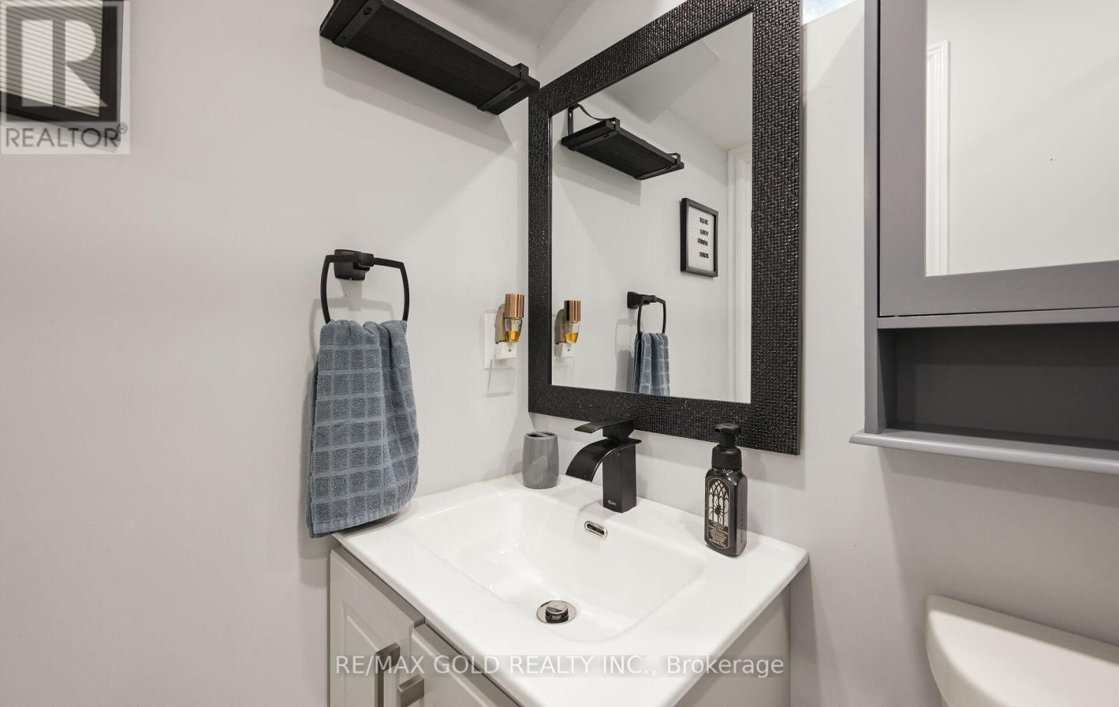 72 Courtleigh Square, Brampton, Ontario  L6Z 1J3 - Photo 29 - W12317549