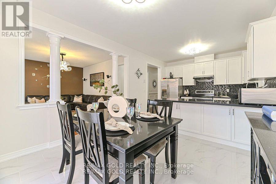 9 Natronia Trail, Brampton, Ontario  L6P 3N1 - Photo 14 - W12422555