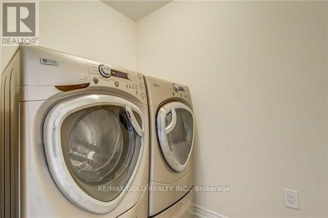 Upper - 82 Enford Crescent, Brampton, Ontario  L7A 4C8 - Photo 5 - W12319962