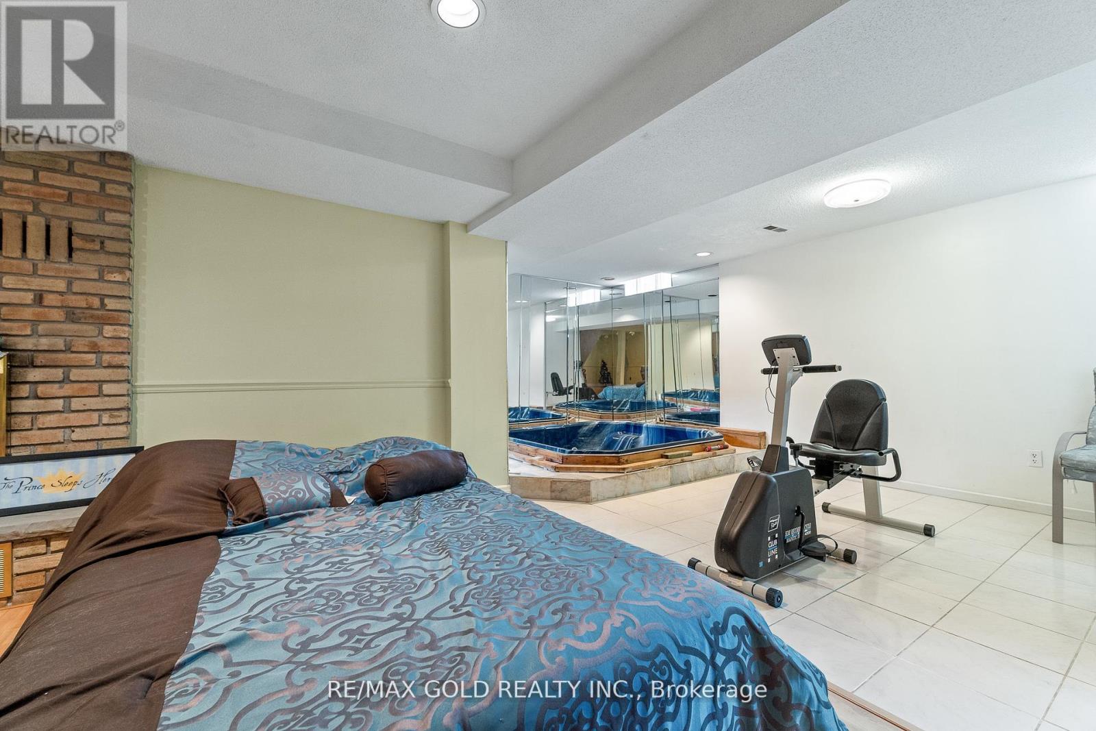 34 Granby Court, Brampton, Ontario L6S 5K1 - Photo 43 - W12286304