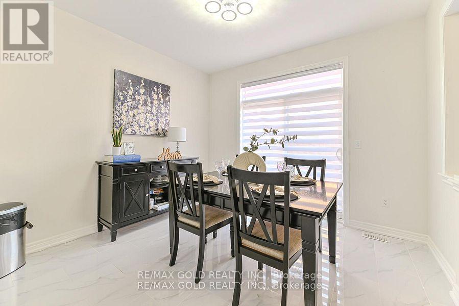 9 Natronia Trail, Brampton, Ontario  L6P 3N1 - Photo 13 - W12422555