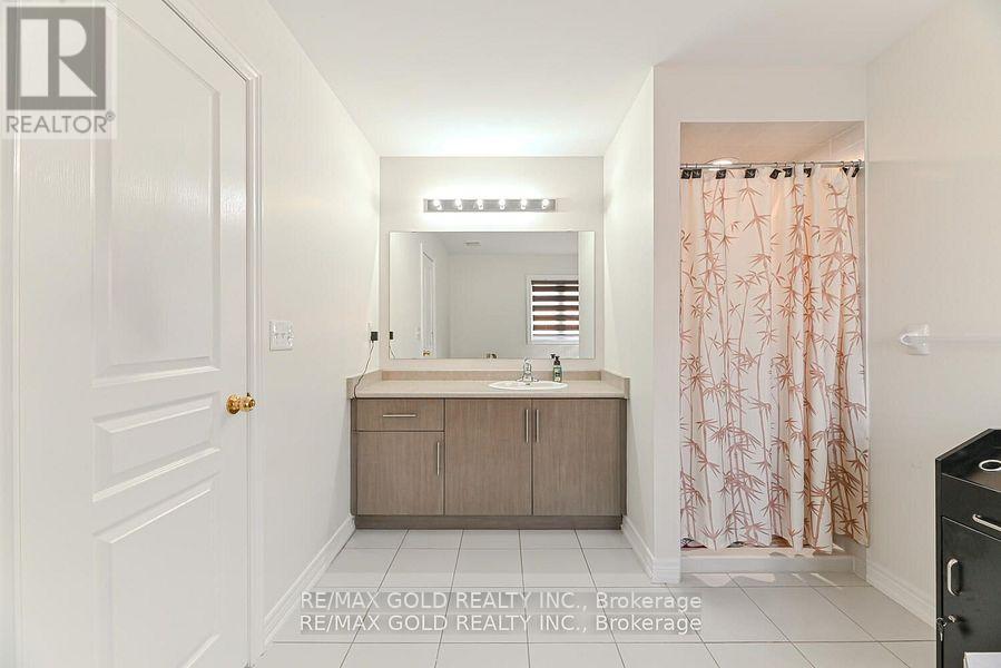 9 Natronia Trail, Brampton, Ontario  L6P 3N1 - Photo 24 - W12422555