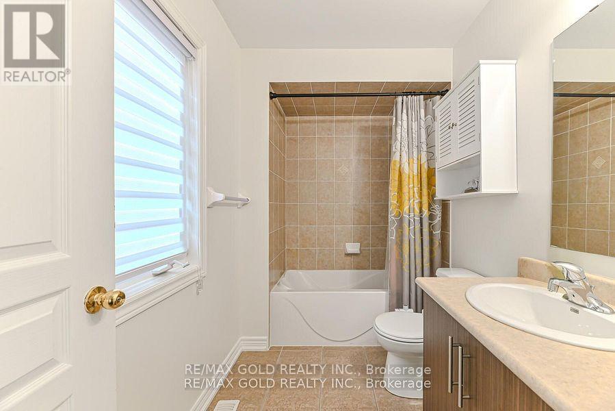 9 Natronia Trail, Brampton, Ontario  L6P 3N1 - Photo 28 - W12422555