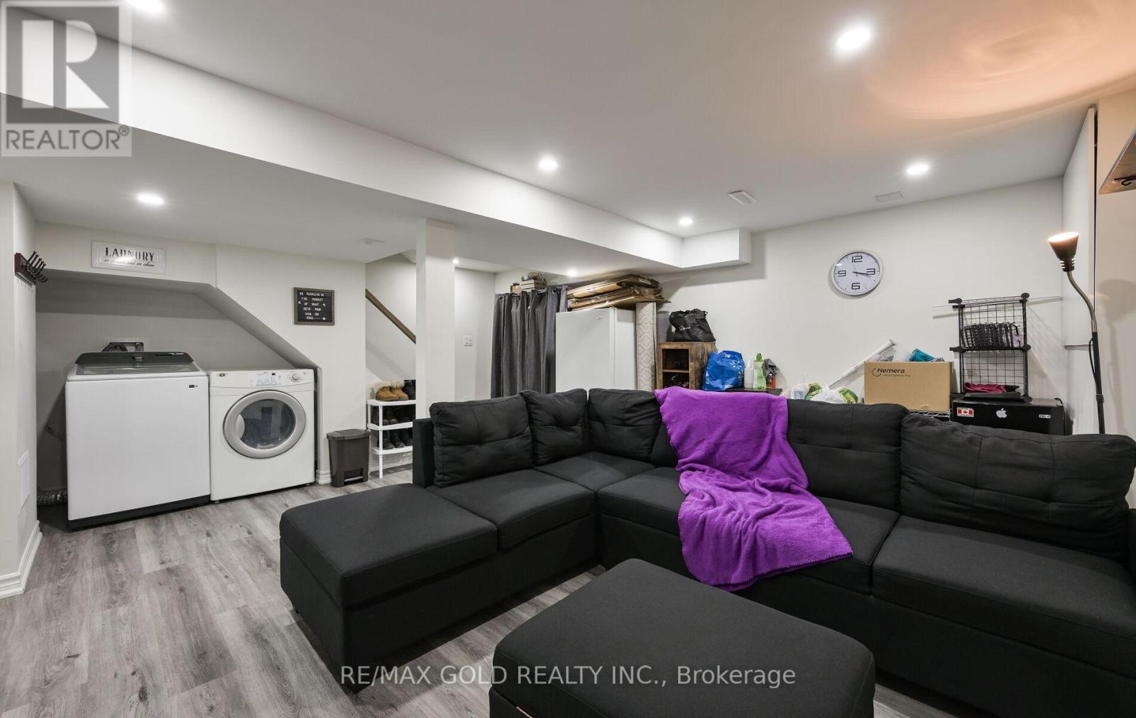 72 Courtleigh Square, Brampton, Ontario  L6Z 1J3 - Photo 23 - W12317549