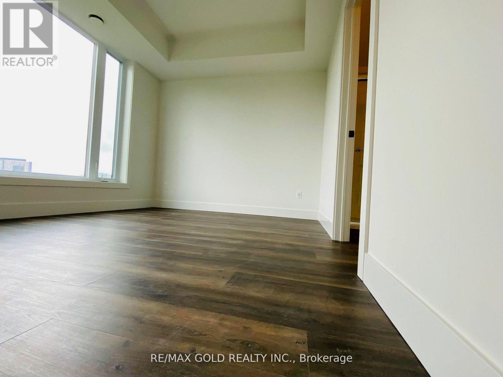 514 - 103 Roger Street, Waterloo, Ontario  N2J 0G2 - Photo 13 - X12368380