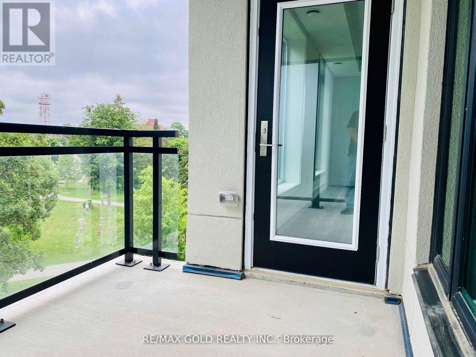 514 - 103 Roger Street, Waterloo, Ontario  N2J 0G2 - Photo 6 - X12368380