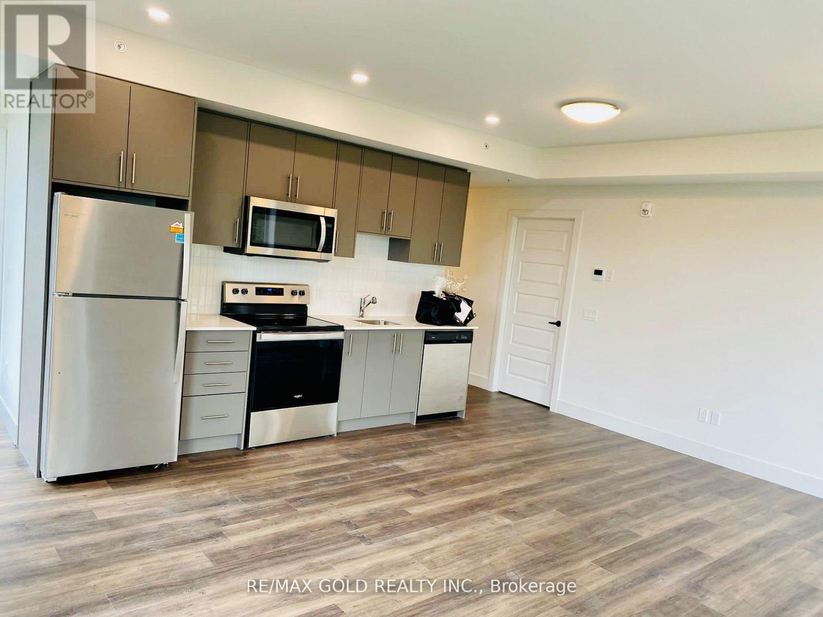 514 - 103 Roger Street, Waterloo, Ontario  N2J 0G2 - Photo 8 - X12368380