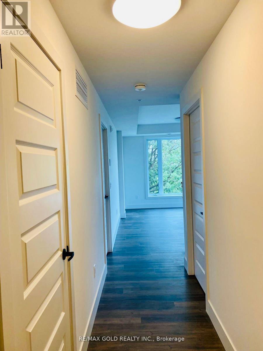 514 - 103 Roger Street, Waterloo, Ontario  N2J 0G2 - Photo 10 - X12368380