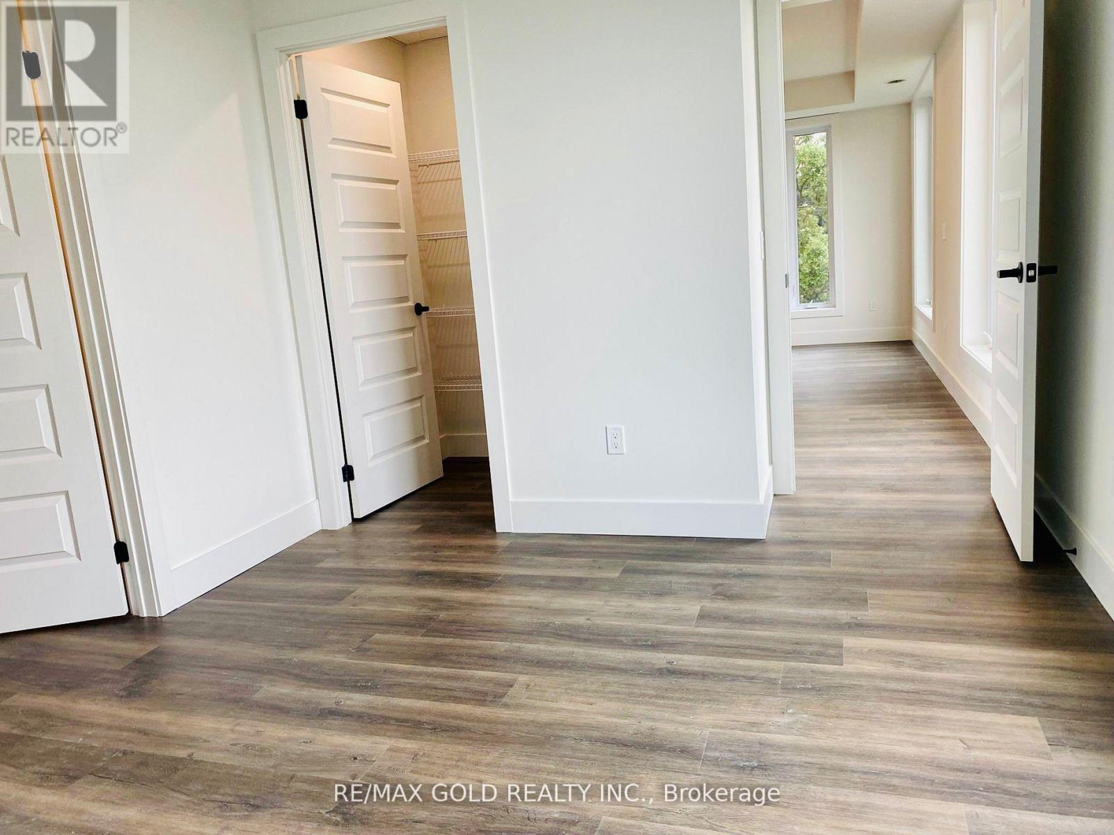 514 - 103 Roger Street, Waterloo, Ontario  N2J 0G2 - Photo 18 - X12368380