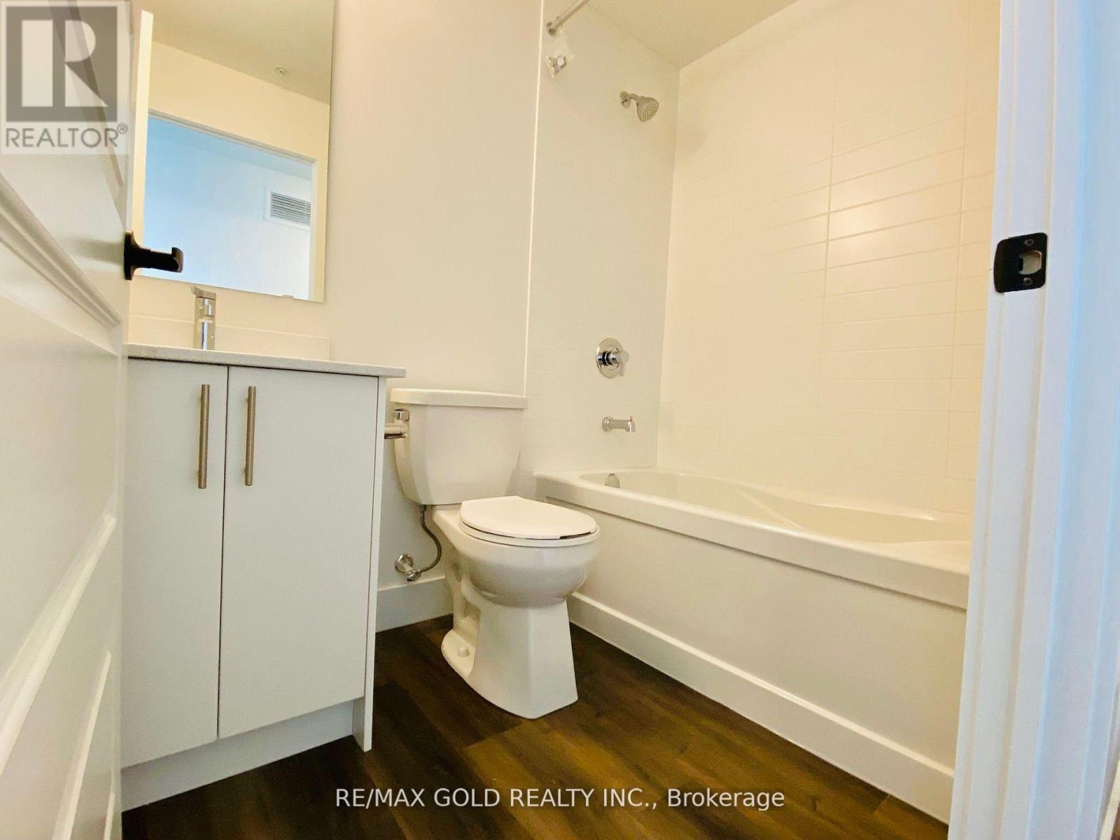 514 - 103 Roger Street, Waterloo, Ontario  N2J 0G2 - Photo 9 - X12368380