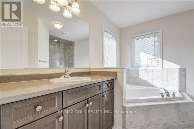 Upper - 82 Enford Crescent, Brampton, Ontario  L7A 4C8 - Photo 7 - W12319962