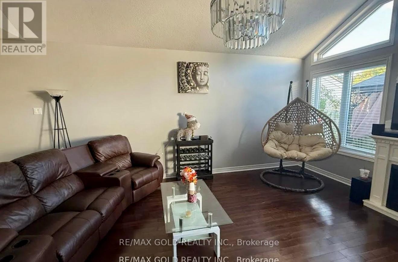 28 Gregg Court, Kitchener, Ontario  N2A 4B9 - Photo 8 - X12369286