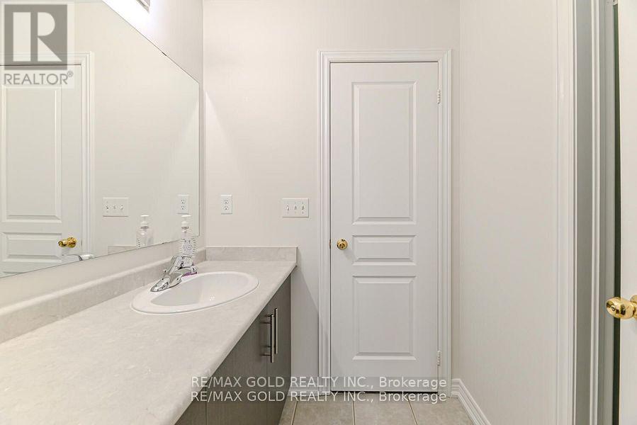 9 Natronia Trail, Brampton, Ontario  L6P 3N1 - Photo 30 - W12422555