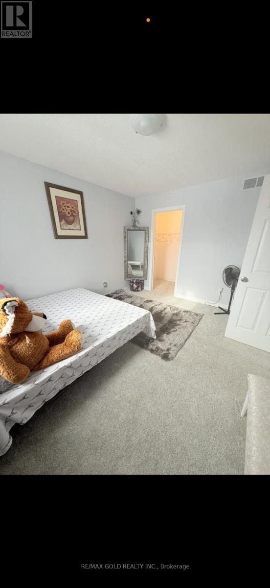 28 Gregg Court, Kitchener, Ontario  N2A 4B9 - Photo 18 - X12369286