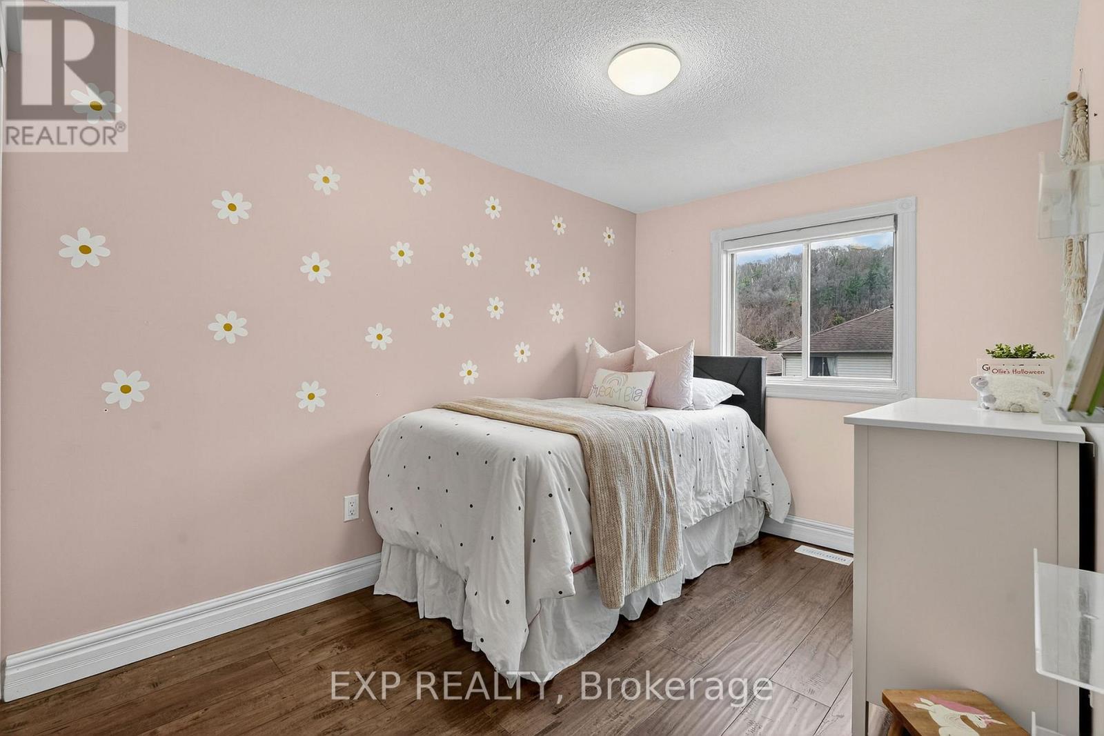 27 Pleasant Grove Terrace, Grimsby, Ontario  L3M 5G8 - Photo 23 - X12585080