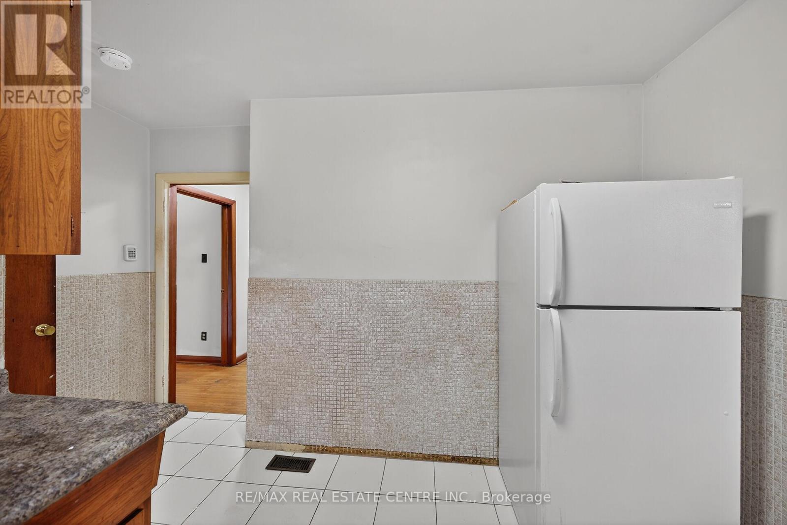 89 Dodson Street, Hamilton, Ontario  L9A 3K8 - Photo 14 - X12585112