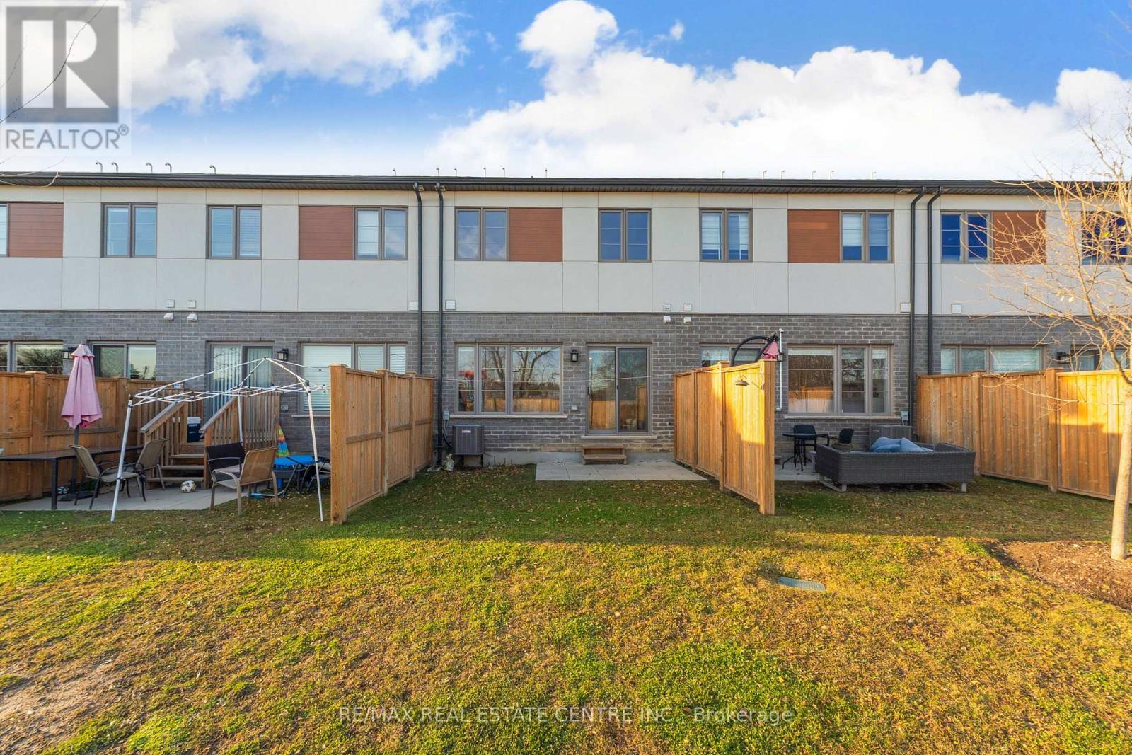 33 Steele Crescent, Guelph, Ontario  N1E 0S7 - Photo 30 - X12585126