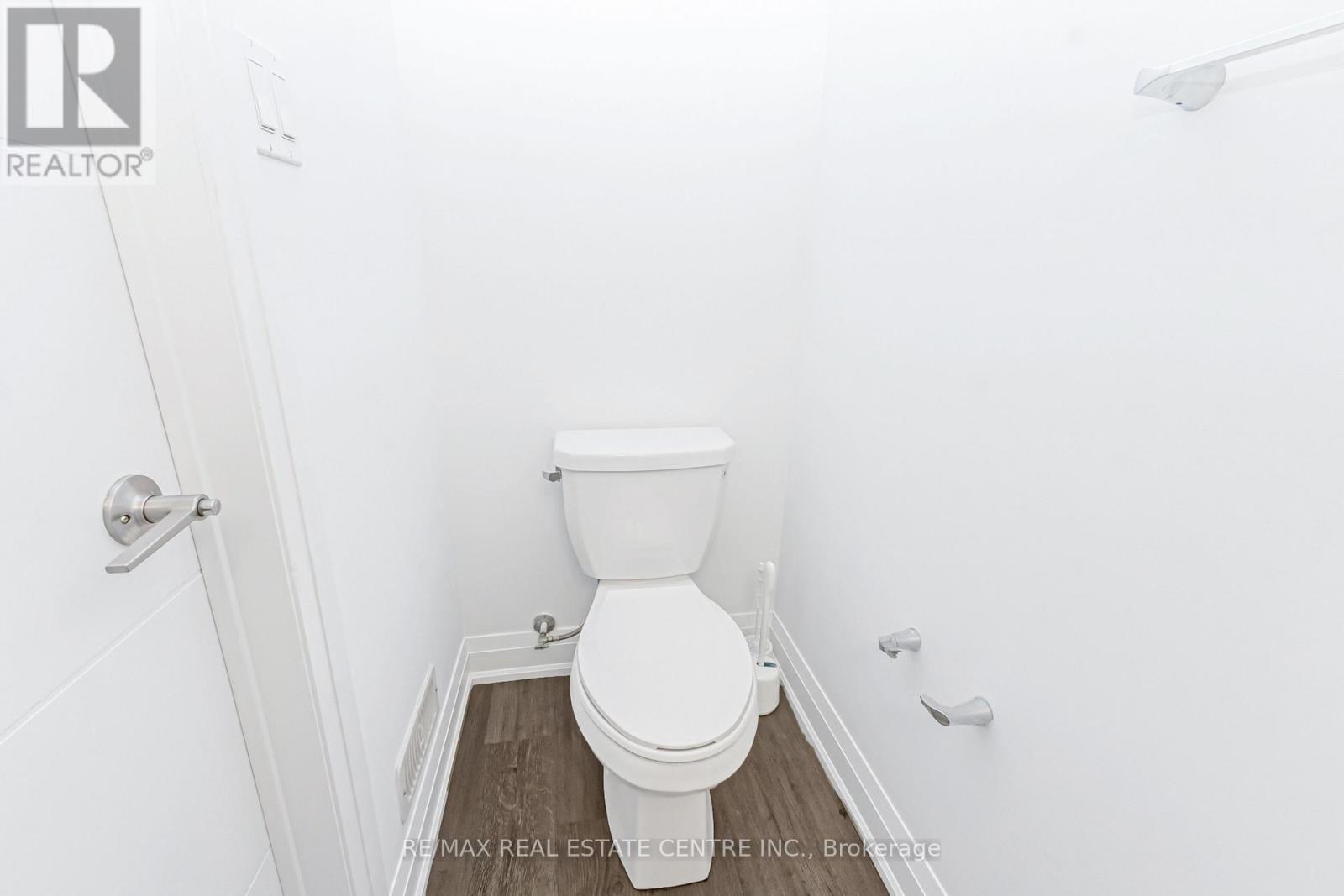 33 Steele Crescent, Guelph, Ontario  N1E 0S7 - Photo 7 - X12585126