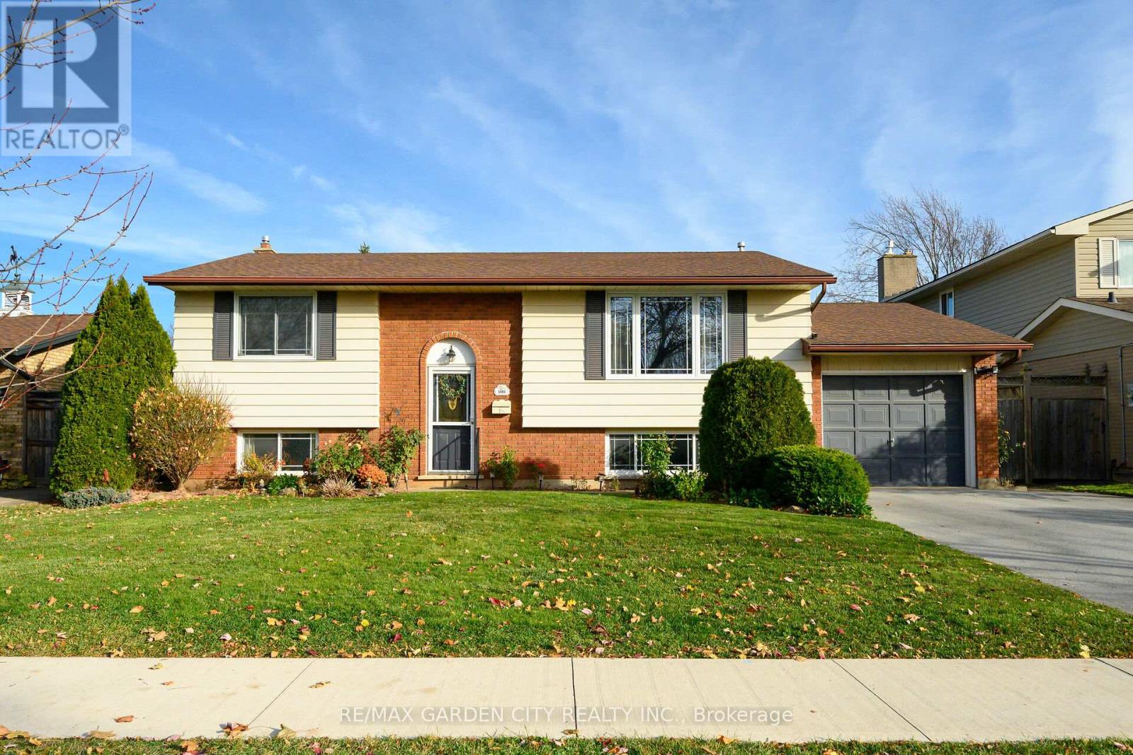 5083 Hartwood Avenue, Lincoln, Ontario  L3J 0A2 - Photo 2 - X12585130